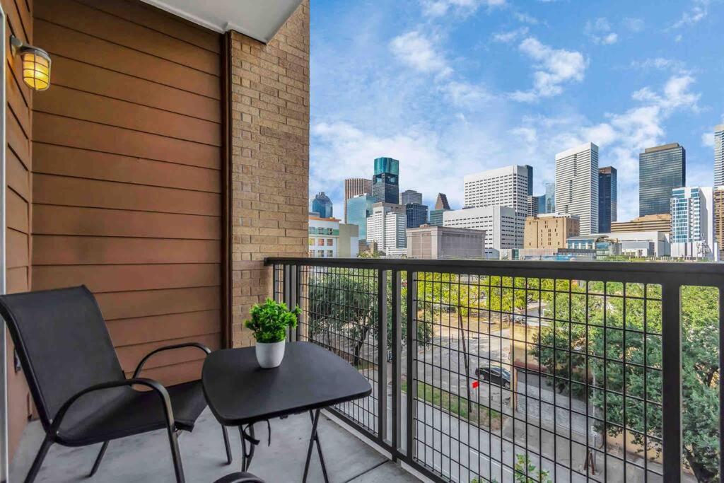 Htown Downtown Oasis Appartement Houston Buitenkant foto